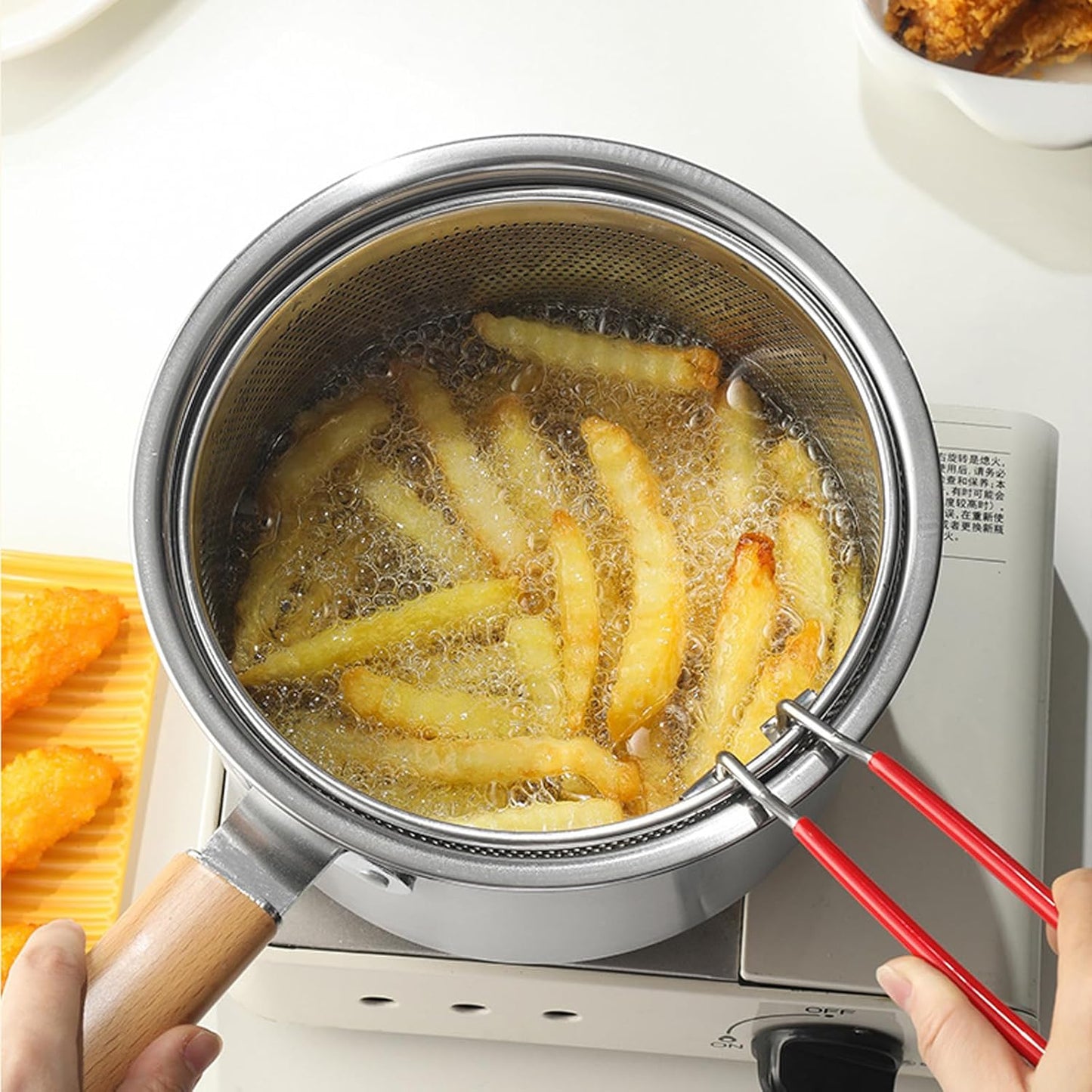 Stainless Steel Pasta Strainer Set of 2 with Removable Handle - Deep Fryer Basket and Kitchen Colander for Boiling, Steaming, and More