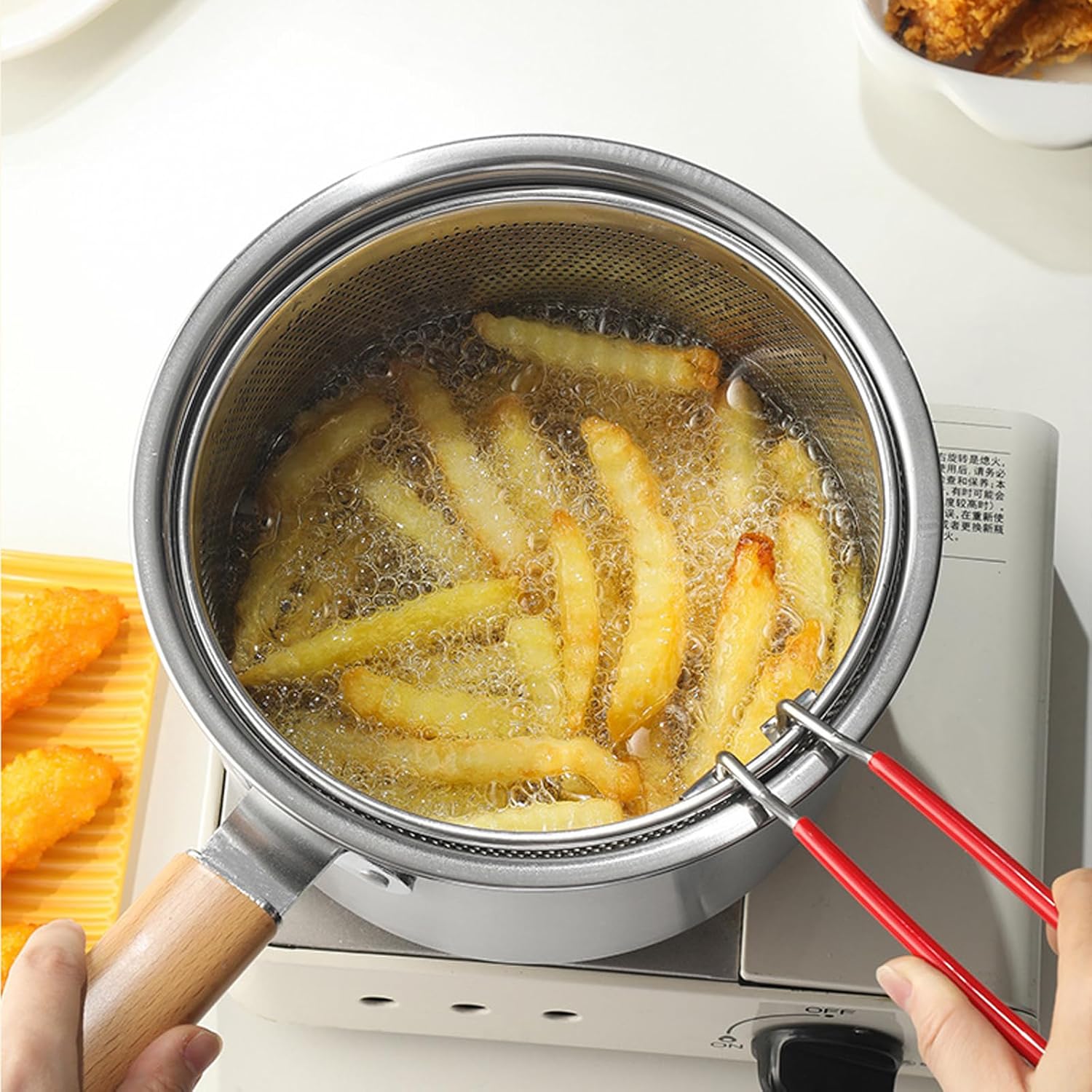 Stainless Steel Pasta Strainer Set of 2 with Removable Handle - Deep Fryer Basket and Kitchen Colander for Boiling, Steaming, and More