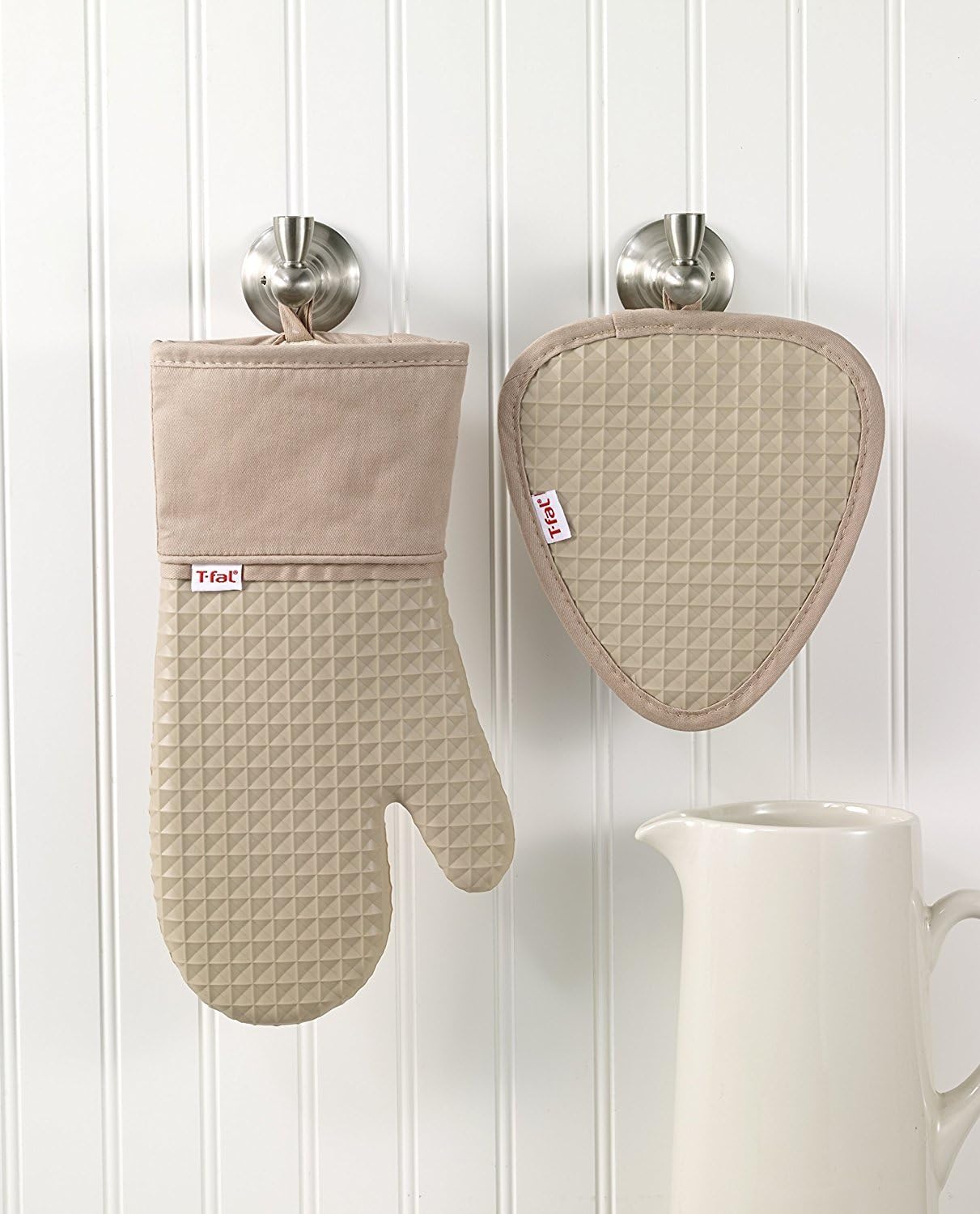 T-fal Softflex Waffle Silicone Oven Mitt Set, Non-Slip Grip, Heat Resistant, 13"x7", 2 Pack - Sand Color