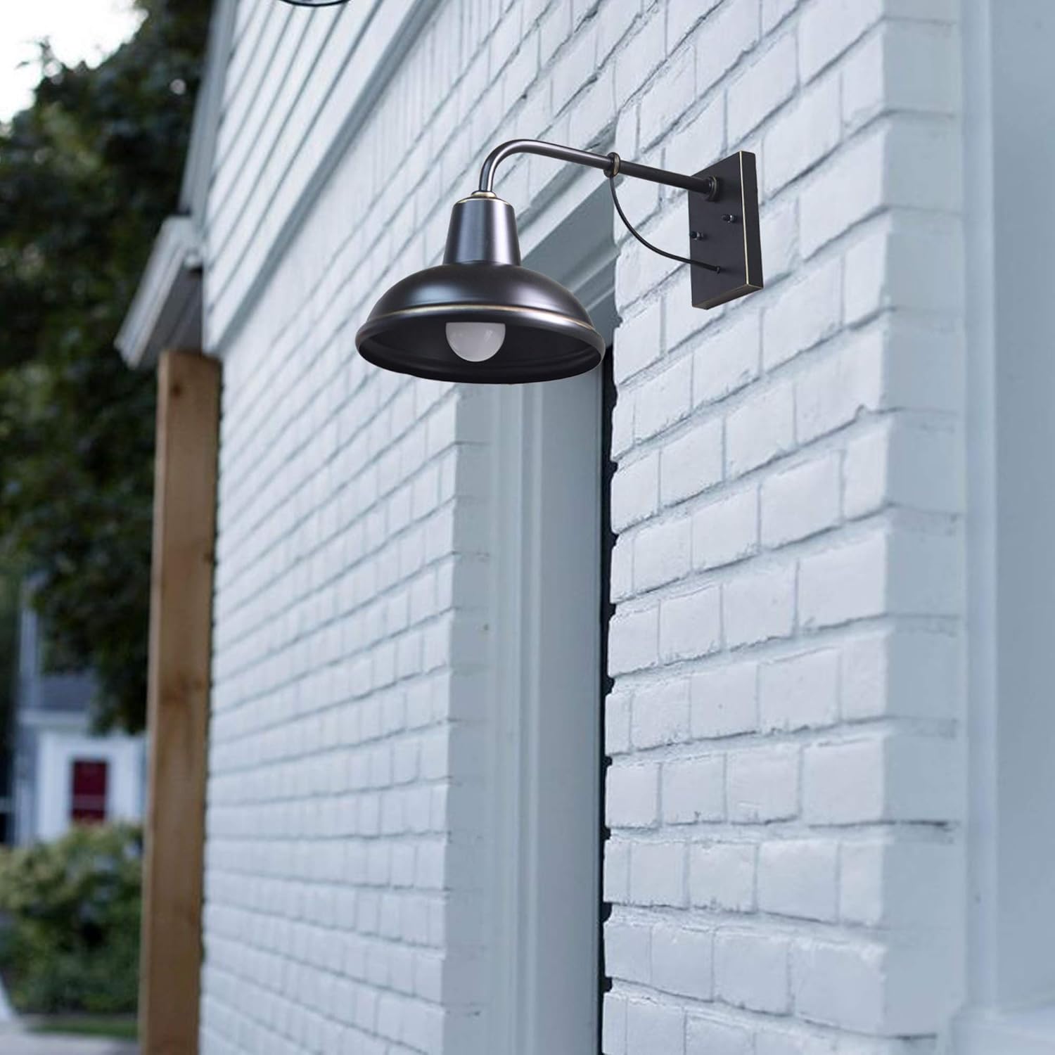 Tanner 1 Exterior Wall Lighting in Imperial Black by Y Decor AA Warehousing - EL94IB