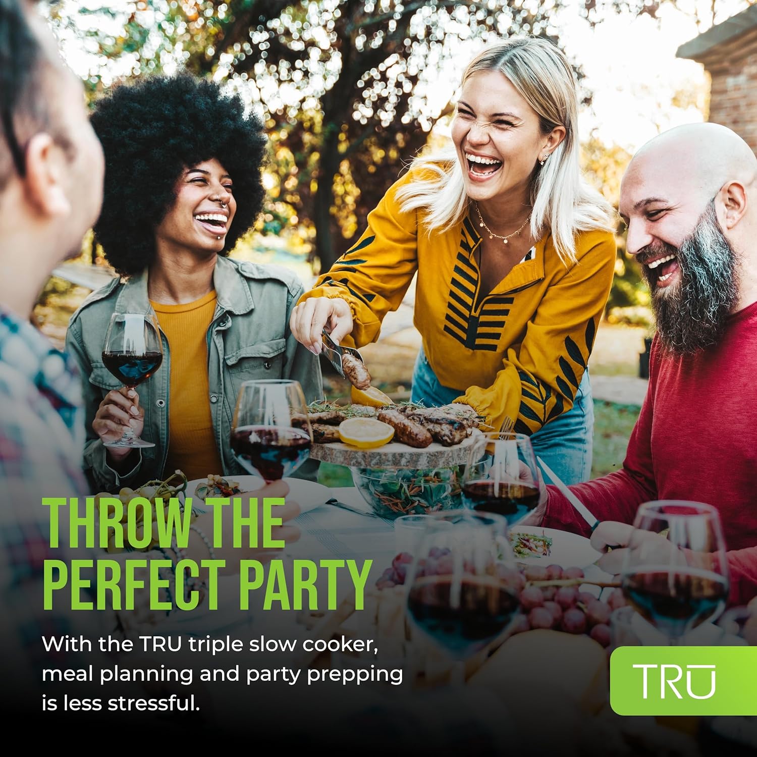 TRU Triple Buffet Server with Three 2-1/2-Quart Removable Inserts - Convenient and Stylish Hosting Solution for Parties and Events