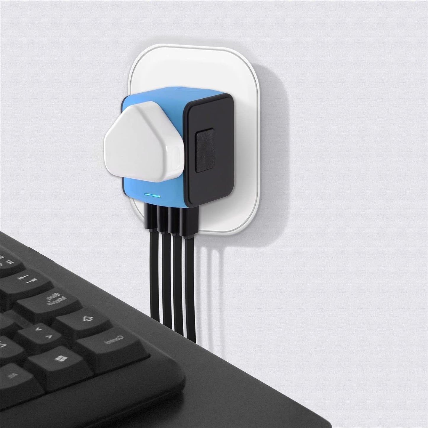 Universal Travel Adapter with 4 USB Ports - Perfect for 160 Countries - Blue